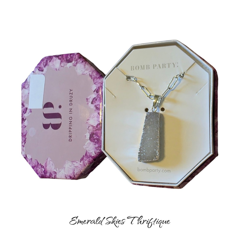 Bomb party white druzy effortless style necklace RBP4824 silver plate